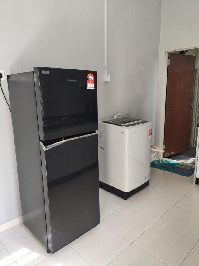 Private Pool Cassa Dinies, Wifi , Bbq,10 Pax Villa Rantau Panjang Exteriör bild