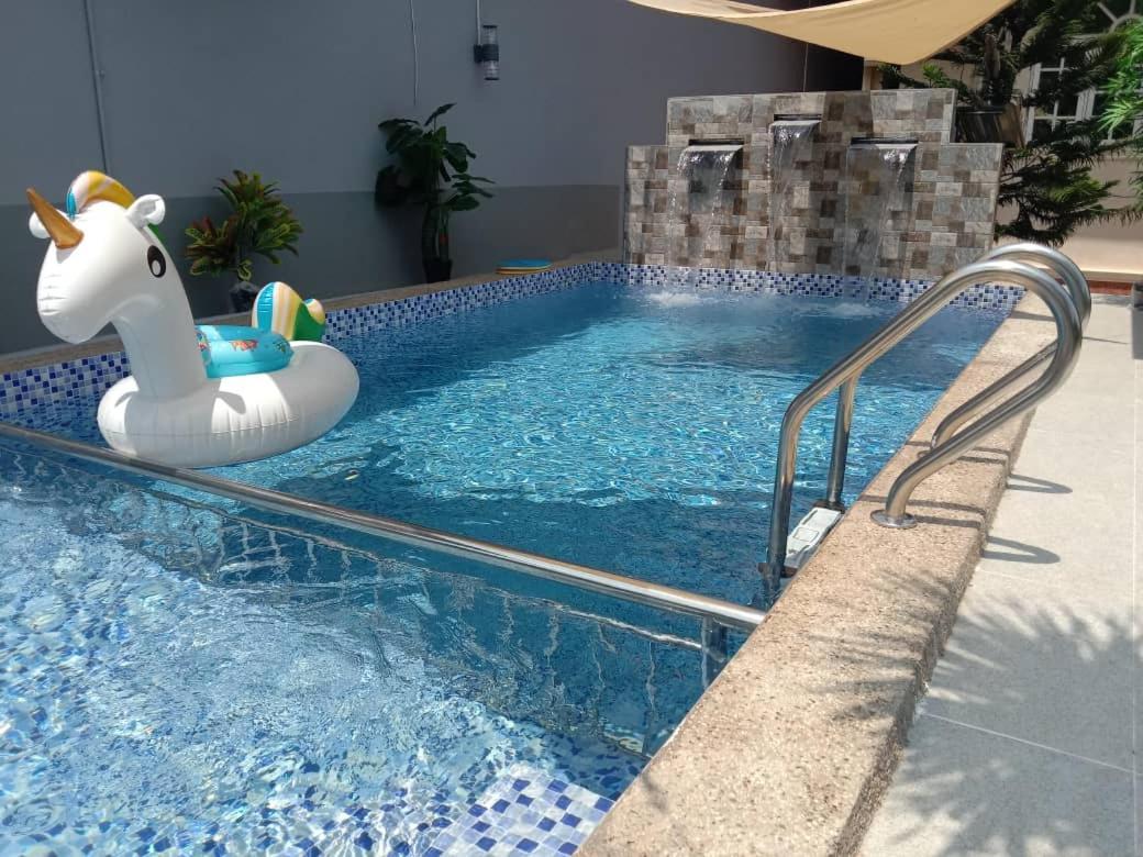 Private Pool Cassa Dinies, Wifi , Bbq,10 Pax Villa Rantau Panjang Exteriör bild